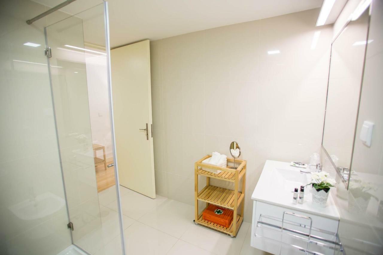 Almada Story Apartments By Porto City Hosts ภายนอก รูปภาพ