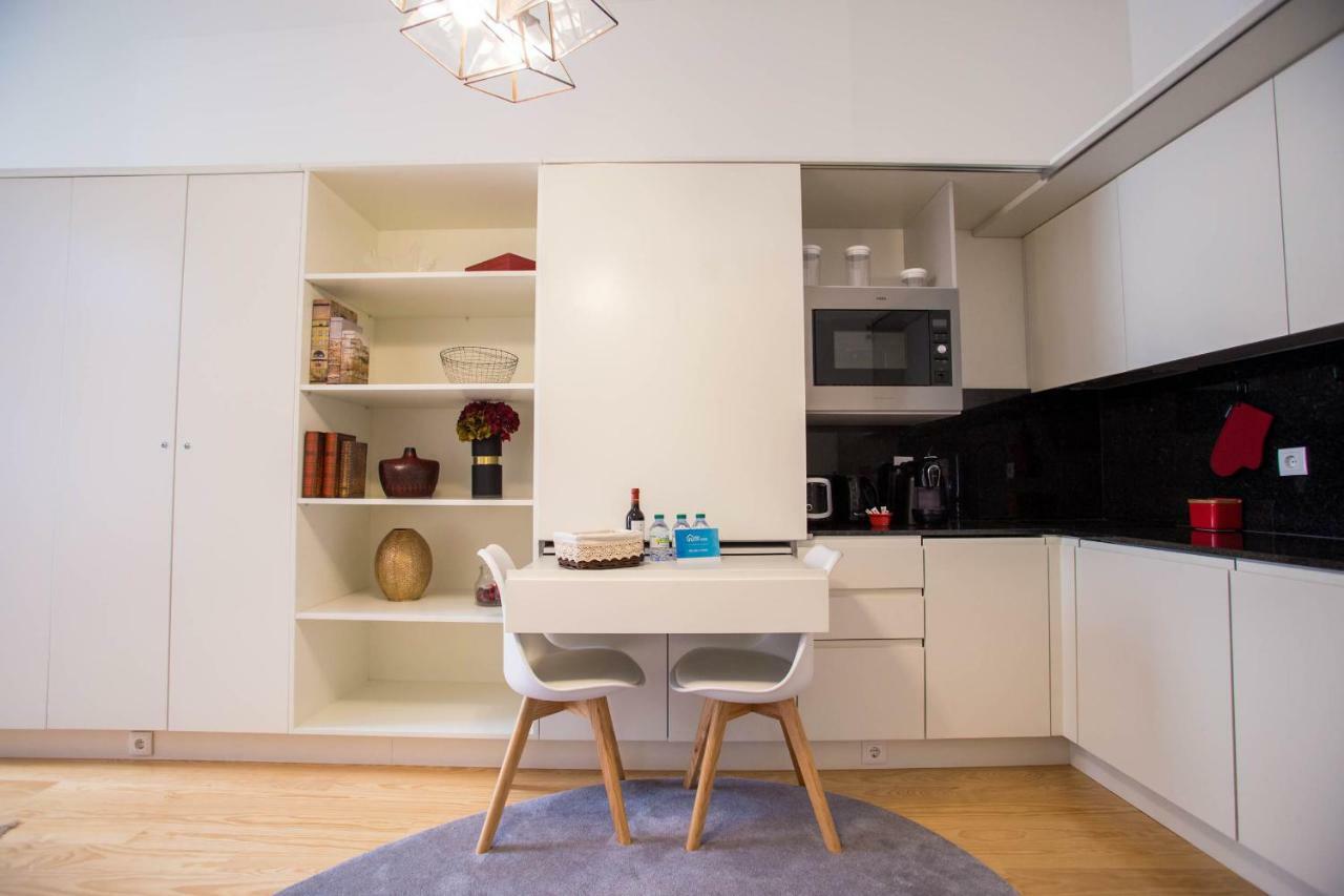 Almada Story Apartments By Porto City Hosts ภายนอก รูปภาพ