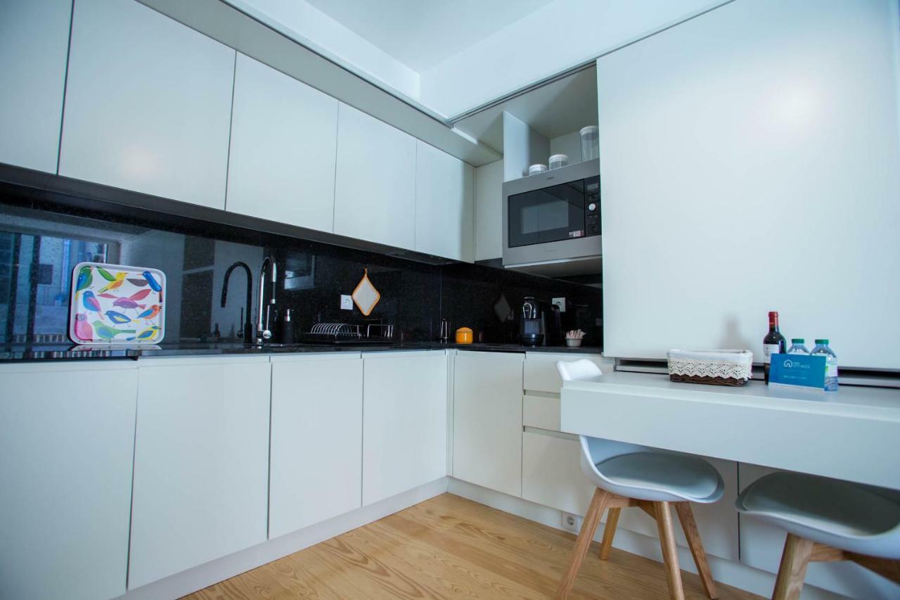 Almada Story Apartments By Porto City Hosts ภายนอก รูปภาพ